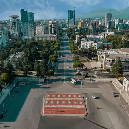 Fior With Balcony View Apartman