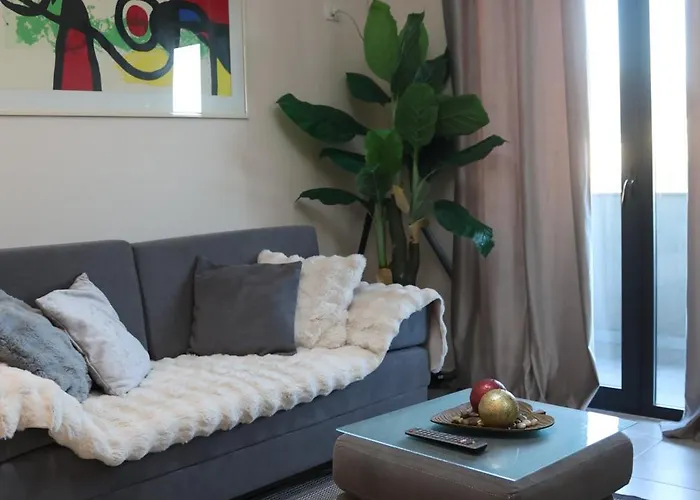 Fior With Balcony View Apartman